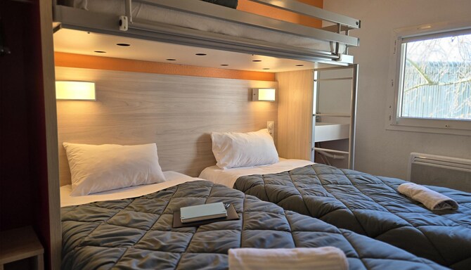 PREMIERE CLASSE ARRAS TILLOY LES MOFFLAINES - hotel premiere classe arras tilloy les mofflaines personnes frigo micro ondes
