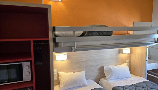 PREMIERE CLASSE ARRAS TILLOY LES MOFFLAINES - Quarto / Alojamentos