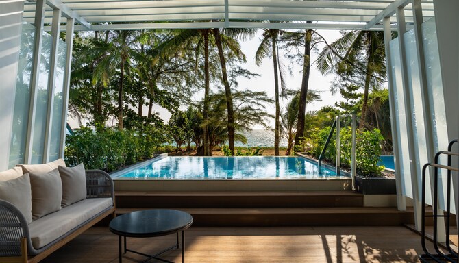 Radisson Blu Resort Phuket, Mai Khao Beach - Superior Room Ocean Front with Pool