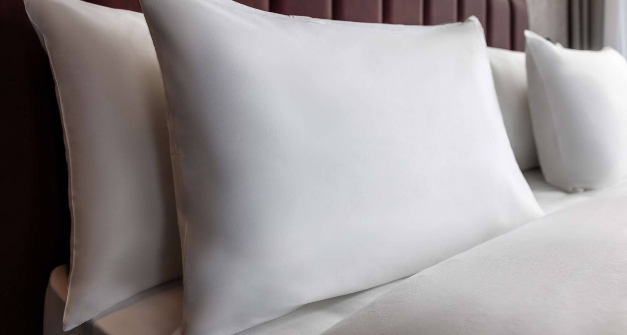 Radisson - Guest room detail