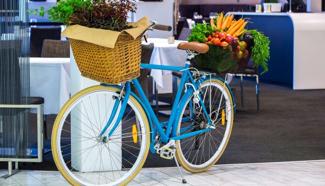 Responsible Business - Park Inn breakfast bike