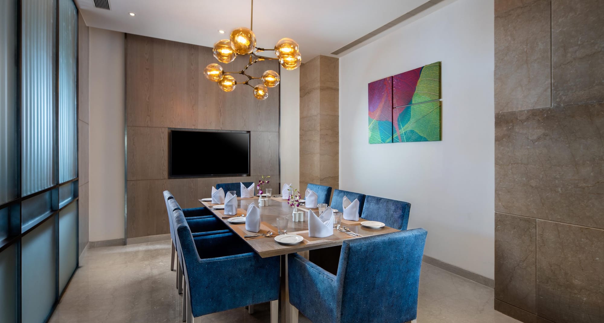Royal Hometel Suites Dahisar Mumbai - Meeting Room