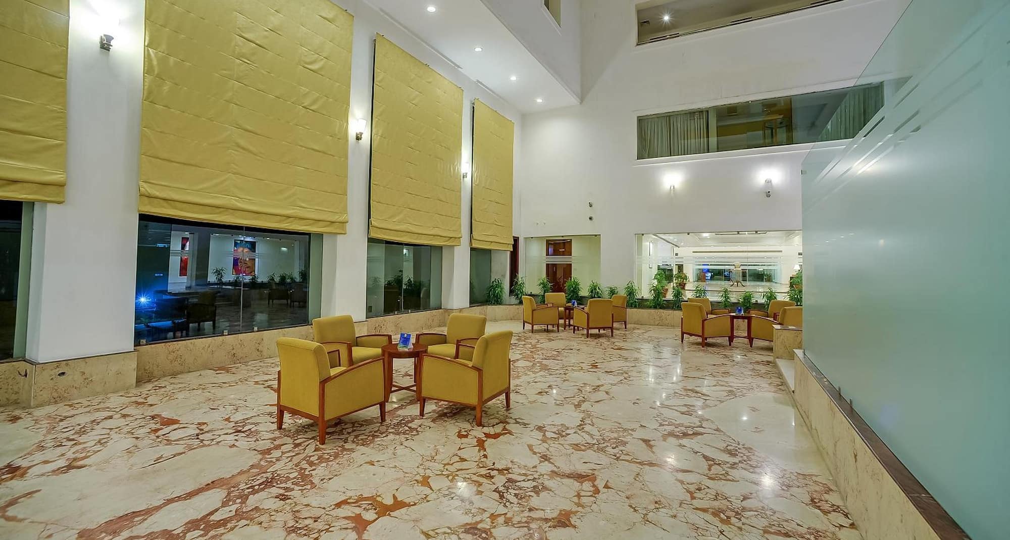 Royal Sarovar Portico Siliguri - Lobby