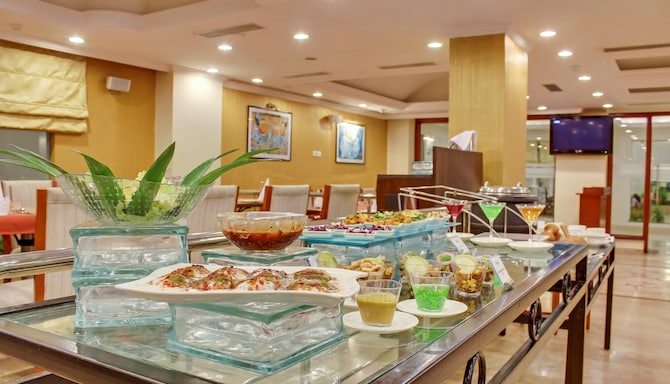 Royal Sarovar Portico Siliguri - Orchid Buffet
