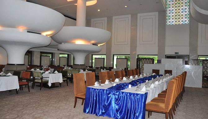 Royal Tulip Al Rasheed Baghdad - Al ZAhir Restaurant (Main Restaurant for Banqueting Request)