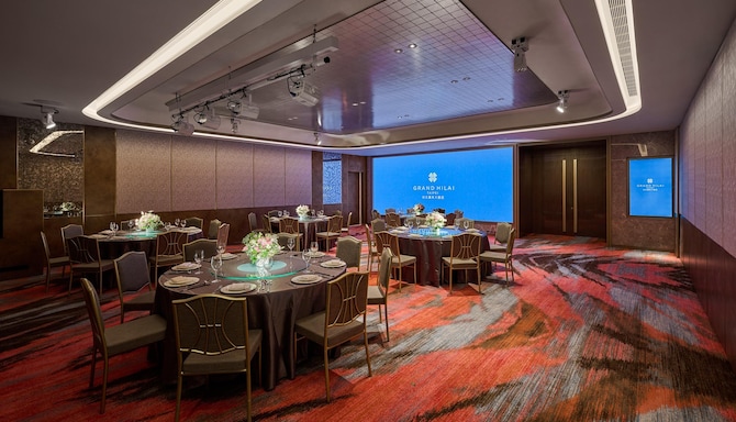 Elite Room