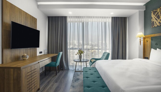 ROYAL TULIP HOTEL & CASINO TBILISI - Standard Double/Superior Double/Junior Suite. Suite