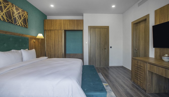 ROYAL TULIP HOTEL and CASINO TBILISI - Superior Double