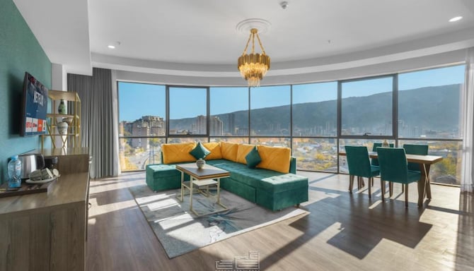ROYAL TULIP HOTEL & CASINO TBILISI - Junior Suite