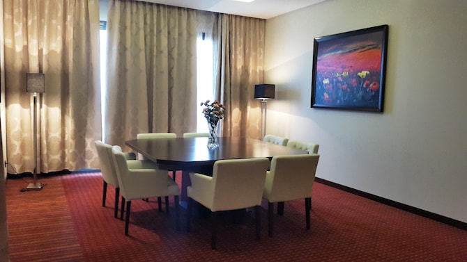 Royal Tulip Skikda - Royal Tulip SKikda Hotel Royal Suite