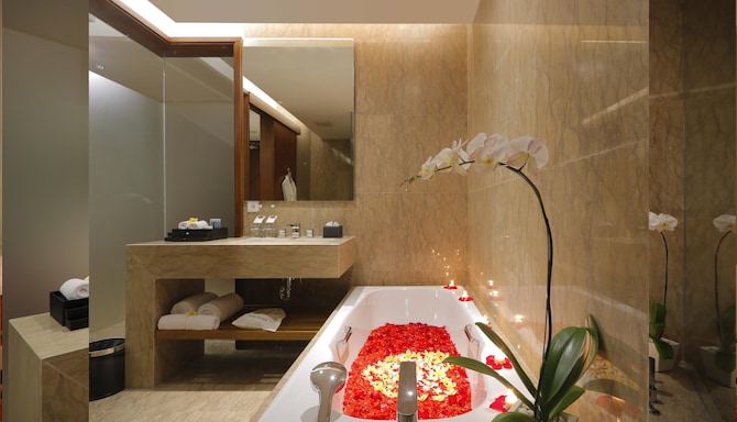 Deluxe Room - Deluxe Room