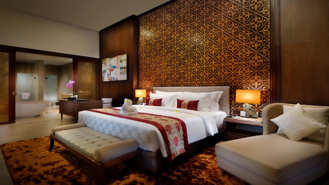 Royal Tulip Springhill Resort Jimbaran - Presidential Suite Bedroom