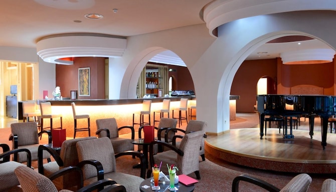Royal Tulip Taj Sultan - Peppino Bar