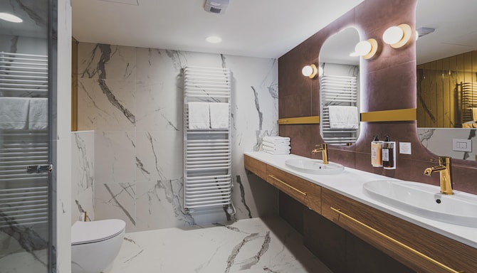 ROYAL TULIP WARSAW APARTMENTS - ICE Suite