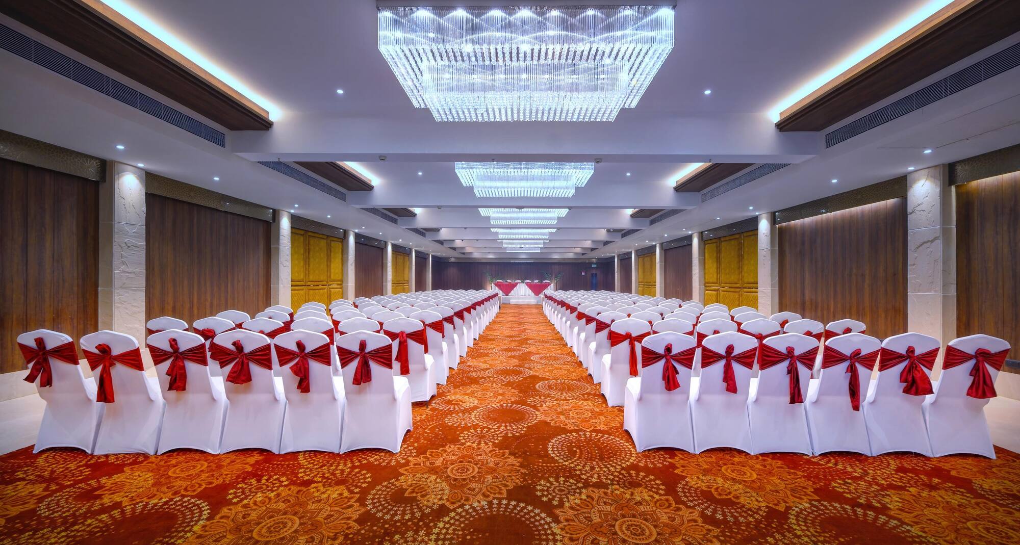 ROYALE SAROVAR PORTICO AGRA - Ballroom