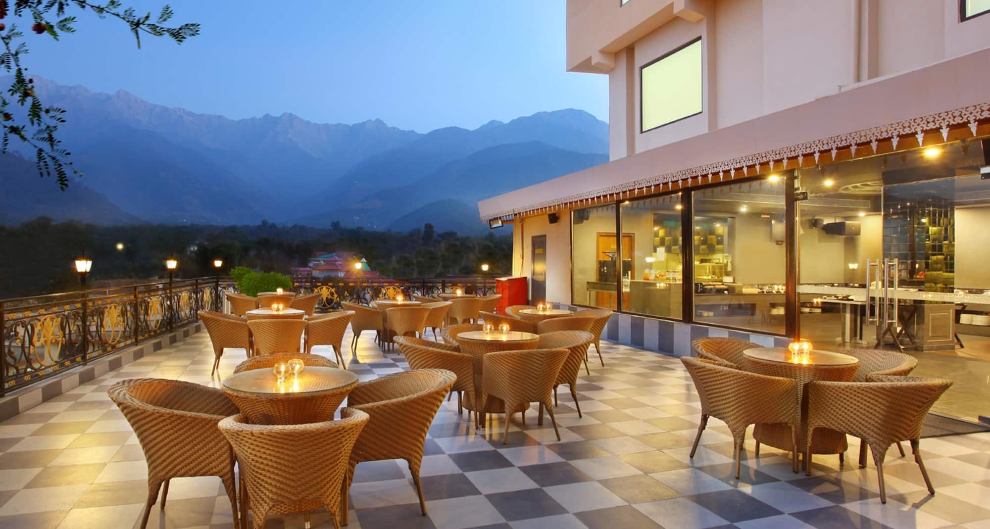 RS Sarovar Portico Palampur - Restaurant