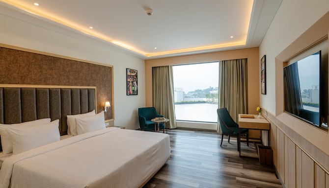 SAROVAR PORTICO AJMER - Superior Double Room