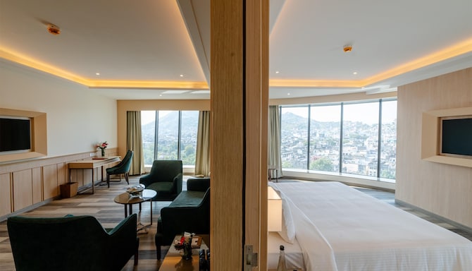 SAROVAR PORTICO AJMER - Suite