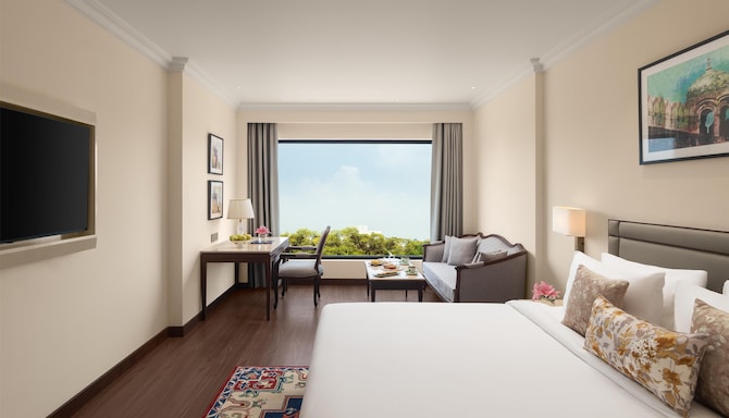 SAROVAR PORTICO HANUMANGARH - SPSMH KingBed