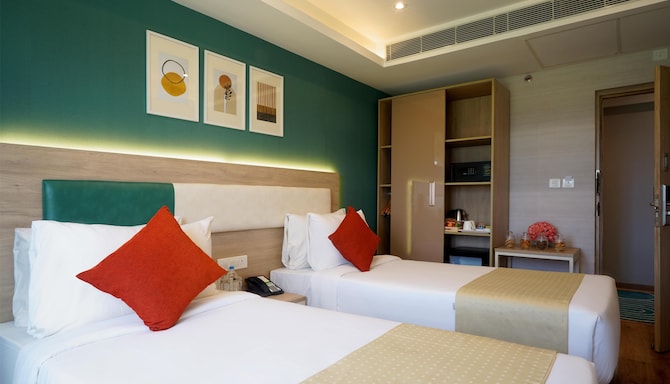 Sarovar Portico Kolkatta - Dlx Room