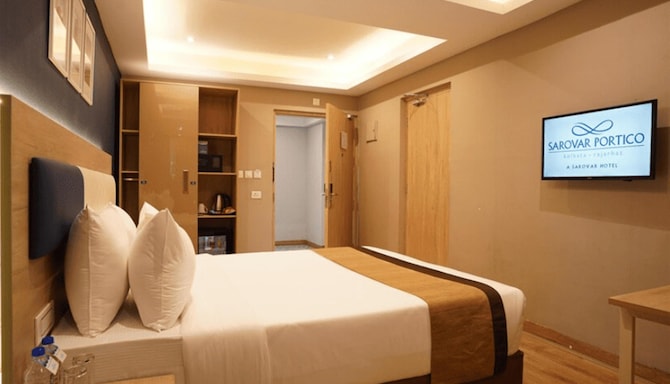 Sarovar Portico Kolkatta - EXECUTIVE ROOM QUEEN BED Sarovar Portico Kolkatta