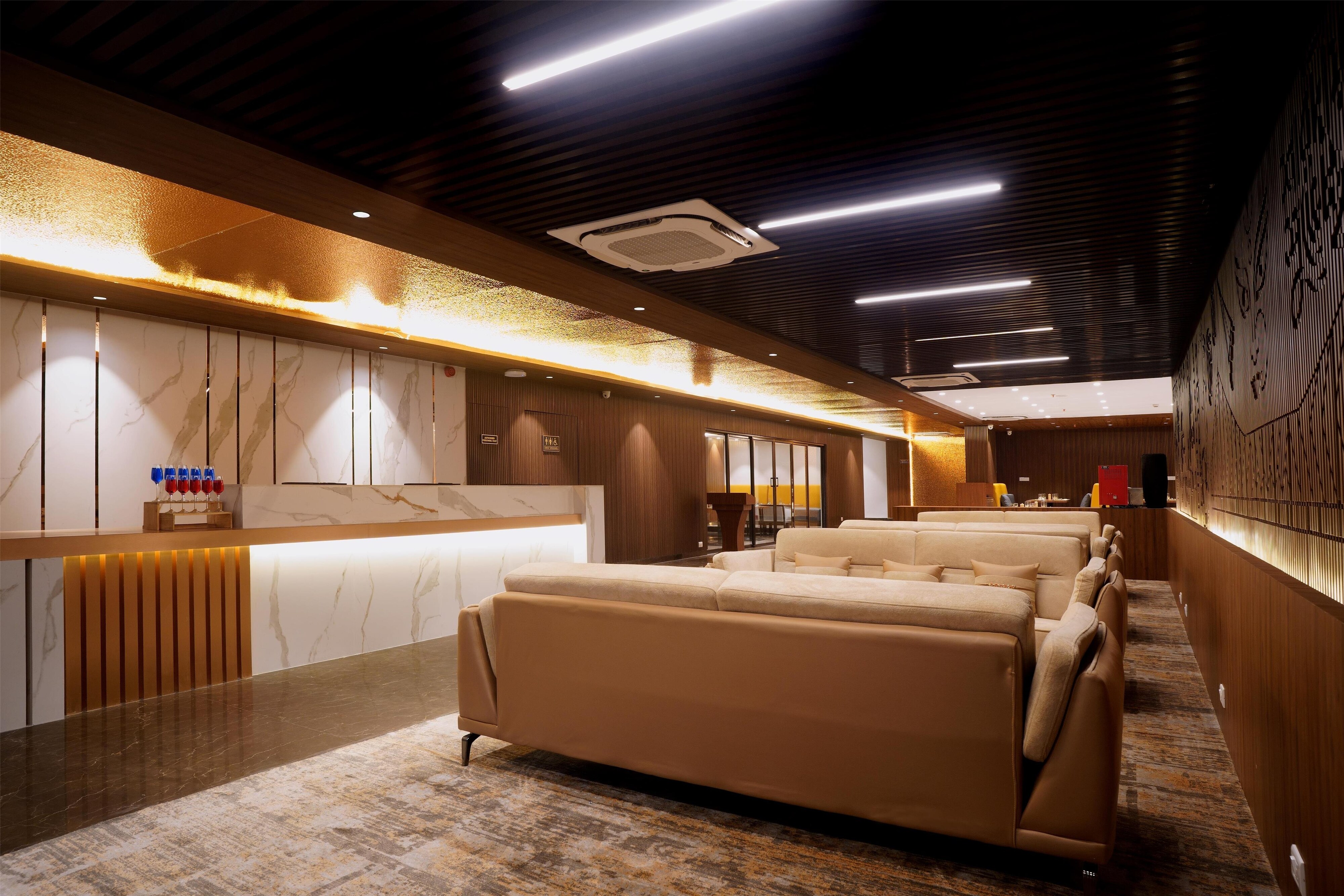 Sarovar Portico Kolkatta - Lobby