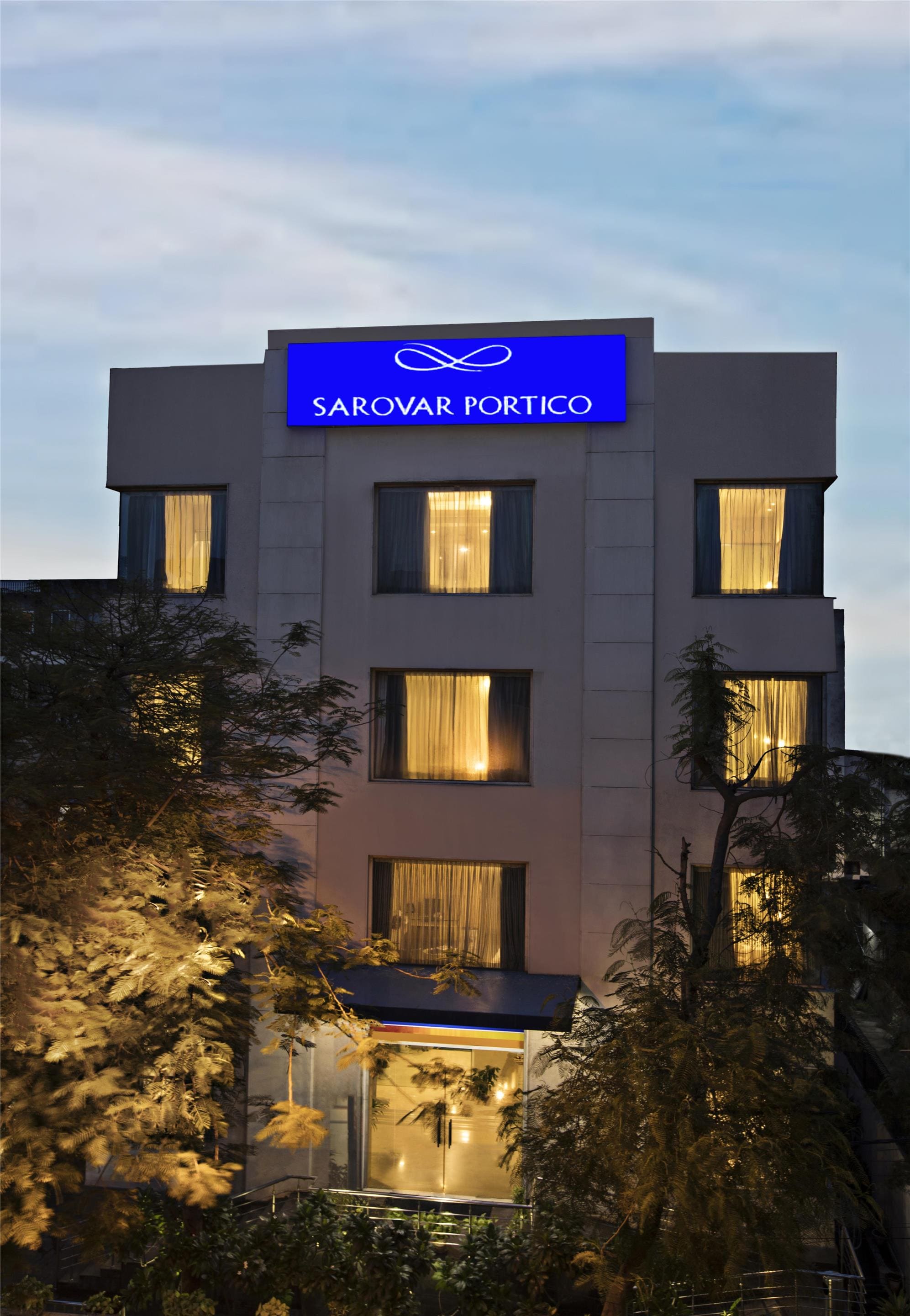 Sarovar Portico Naraina Delhi - Facade