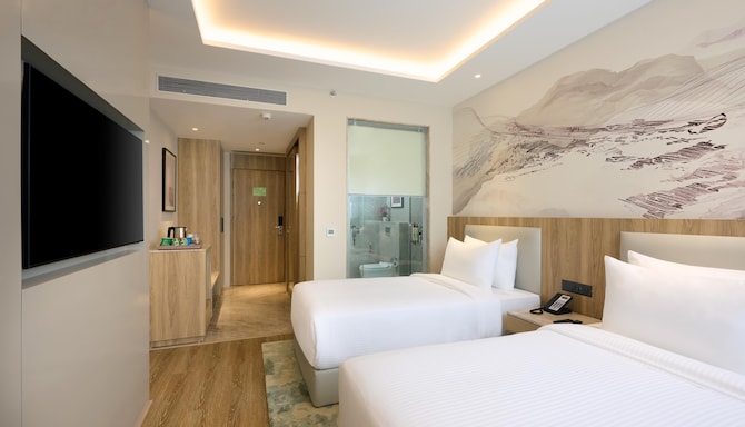 SAROVAR PORTICO PATHANKOT - Premium Twn