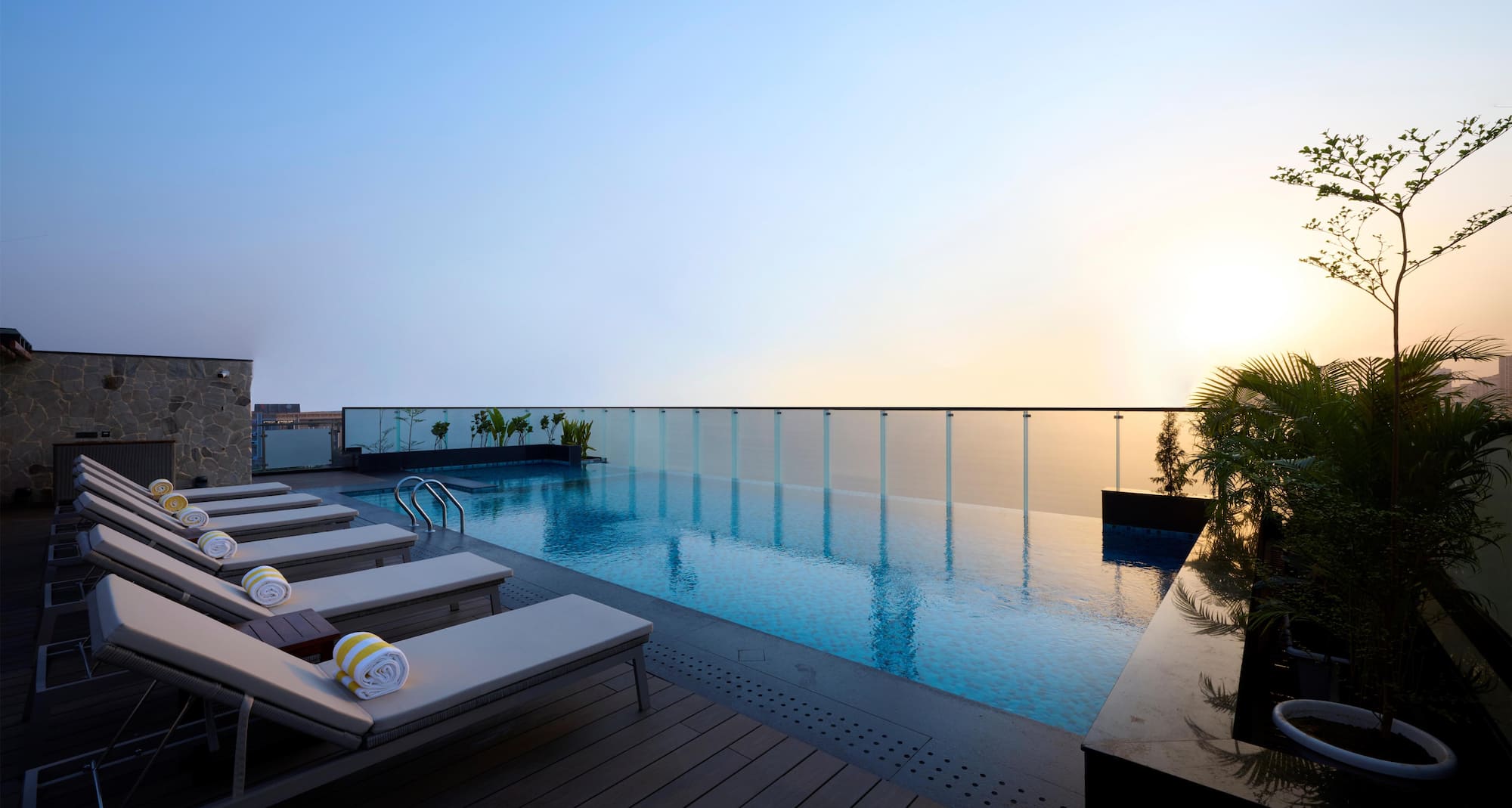 Sarovar Portico Sector 85 Gurgaon - POOL