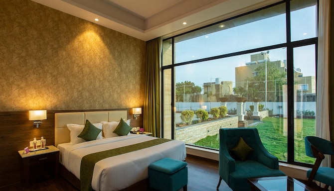 Sarovar Portico Somnath - Superior Room