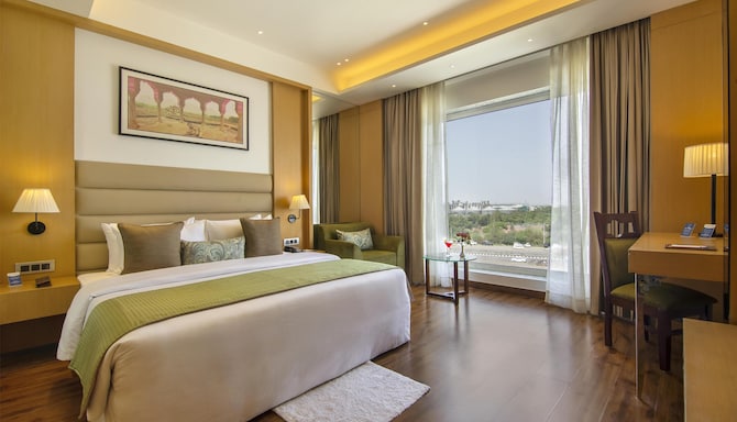 Sarovar Portico Sonipat - Guest Room