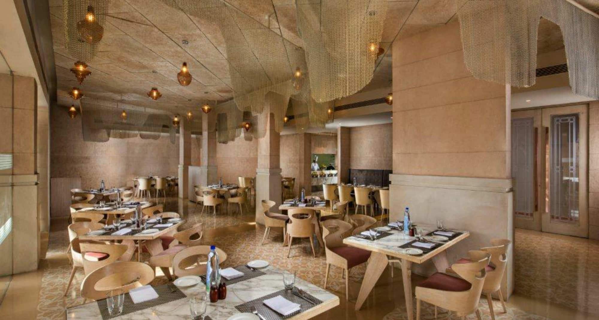 Sarovar Premiere Jaipur - Restuarant