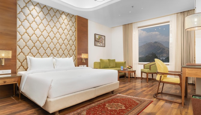 Sarovar Premiere Srinagar - Deluxe Room