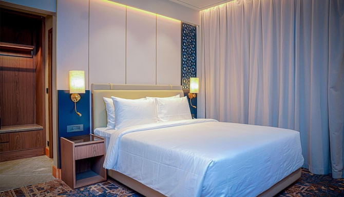 SERENE SAROVAR PREMIERE HARGEISA - J suite Bed Room