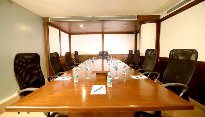 Summit Boardroom