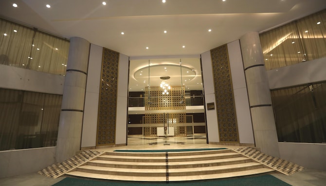 Shravanti Sarovar Portico, Bengaluru - Vue extérieure