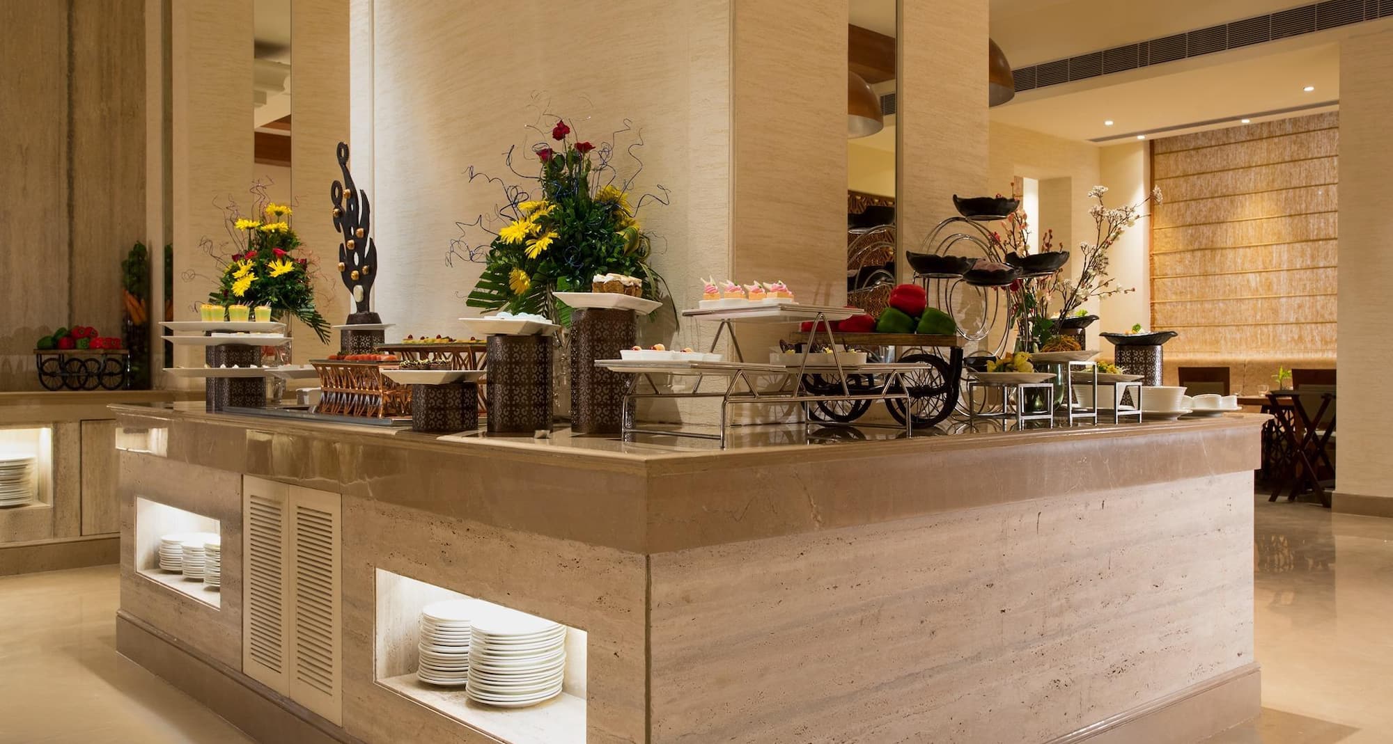 Singhania Sarovar Portico Raipur - Buffet Corner