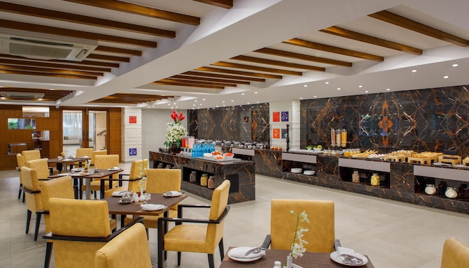 Sobit Sarovar Portico Goa - Restaurant