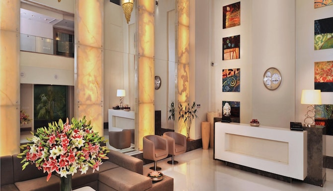 The Ashtan Sarovar Portico Delhi - Vue du lobby
