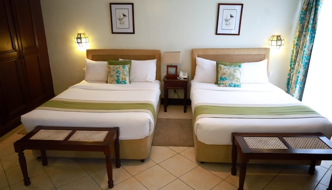 The Heron By Sarovar Portico India - Guest room