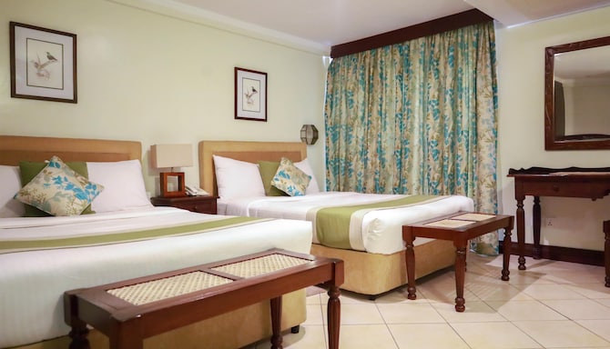 The Heron By Sarovar Portico India - Guest room