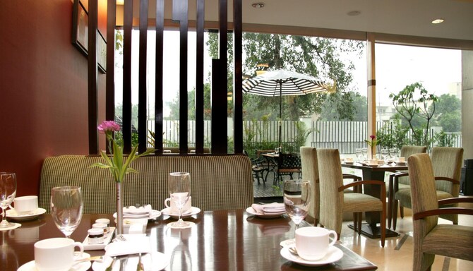 The Muse Sarovar Portico Nehru Place New Delhi - Restaurant