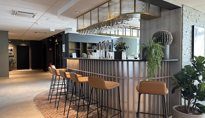 TULIP Hotels and Residences – Marne-la-Vallee Torcy - bar
