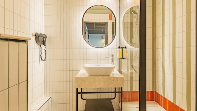 TULIP Hotels & Residences – Marne-la-Vallee Torcy - Bath