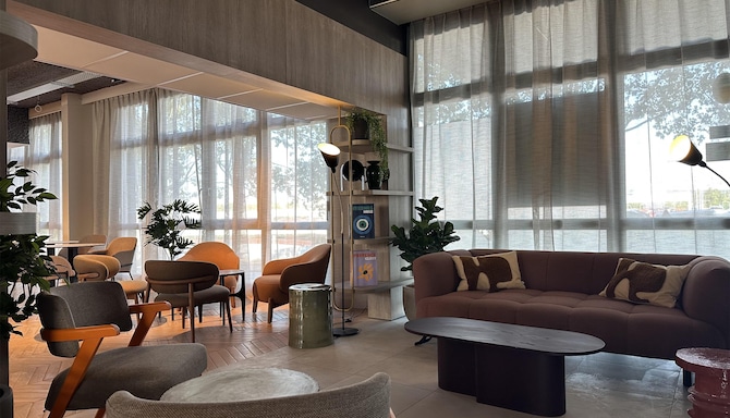 TULIP Hotels and Residences – Marne-la-Vallee Torcy - lobby