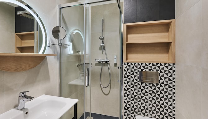 TULIP HOTELS & RESIDENCES WARSAW TARGOWA - Wanna w pokoju gościnnym