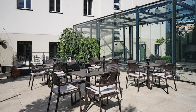 TULIP HOTELS & RESIDENCES WARSAW TARGOWA - PATIO