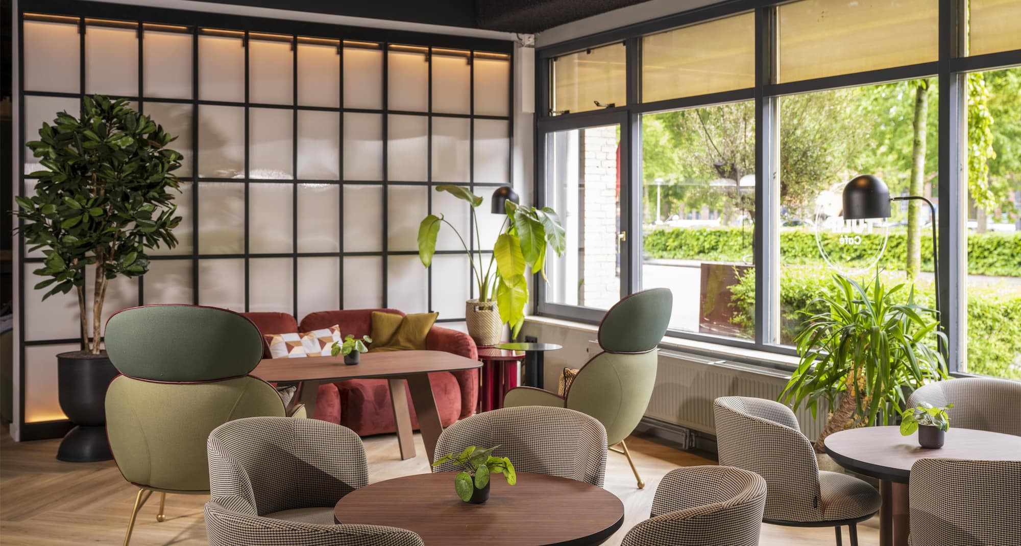 TULIP Hotels & Residences - Zwolle - Lobby uitzicht