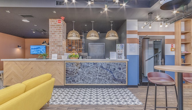 TULIP HOTELS – WROCLAW CENTRE - DSC lamp