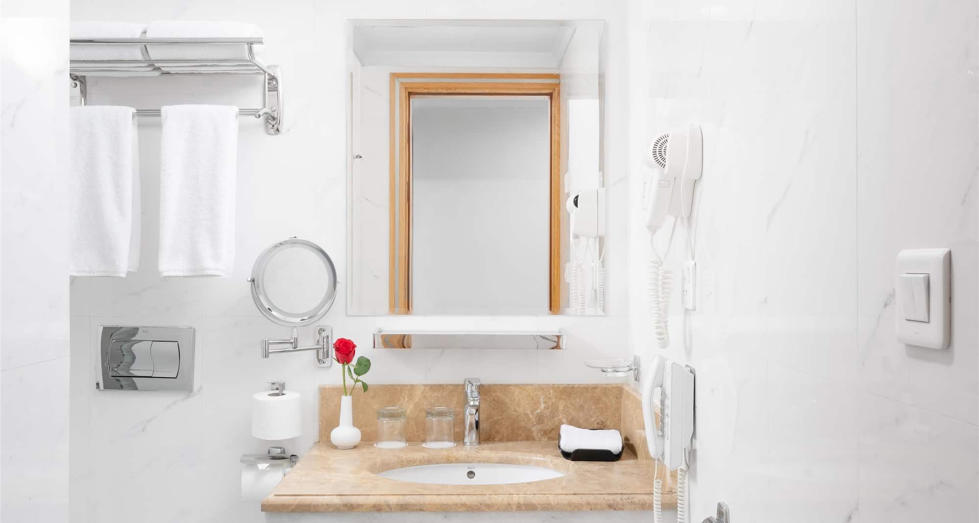TULIP INN AL DAAR RAWAFID - Bathroom